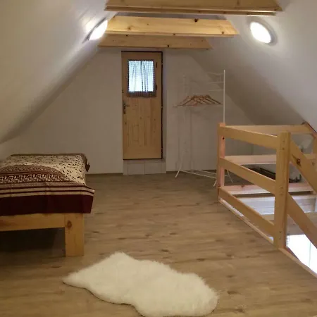 Apartment Pod Zamkem Mnichovo Hradiste