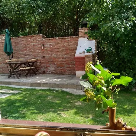 Pod Zamkem Apartment *